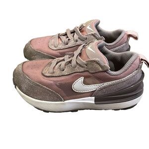Nike Kids Sneakers in Pink and White